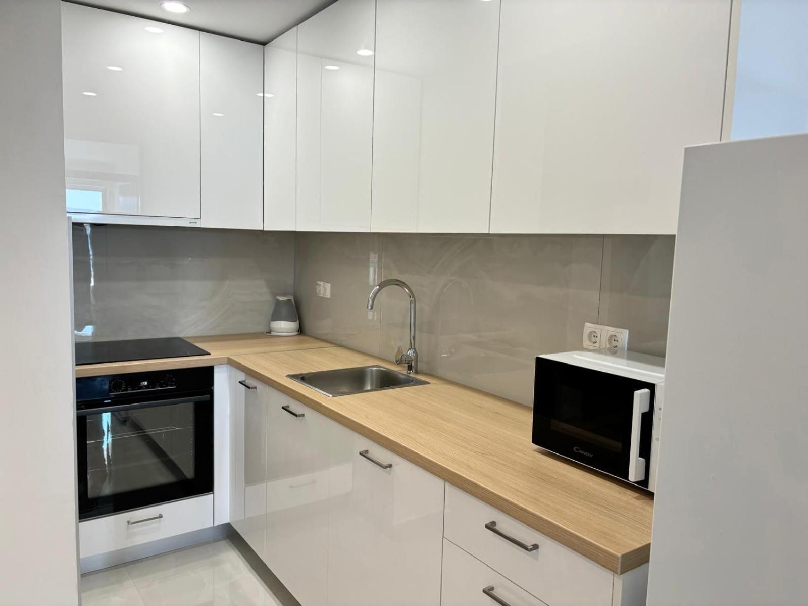 Apartments And Rooms Nikola Омиш Экстерьер фото